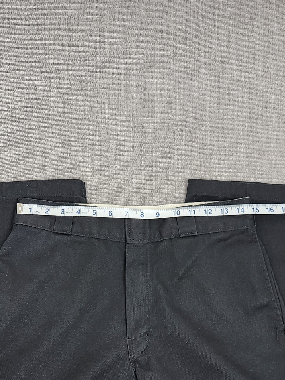 Dickies Loose Fit Black Utility Reinforced Knee Pants. 30 × 32 - Picture 8 of 10